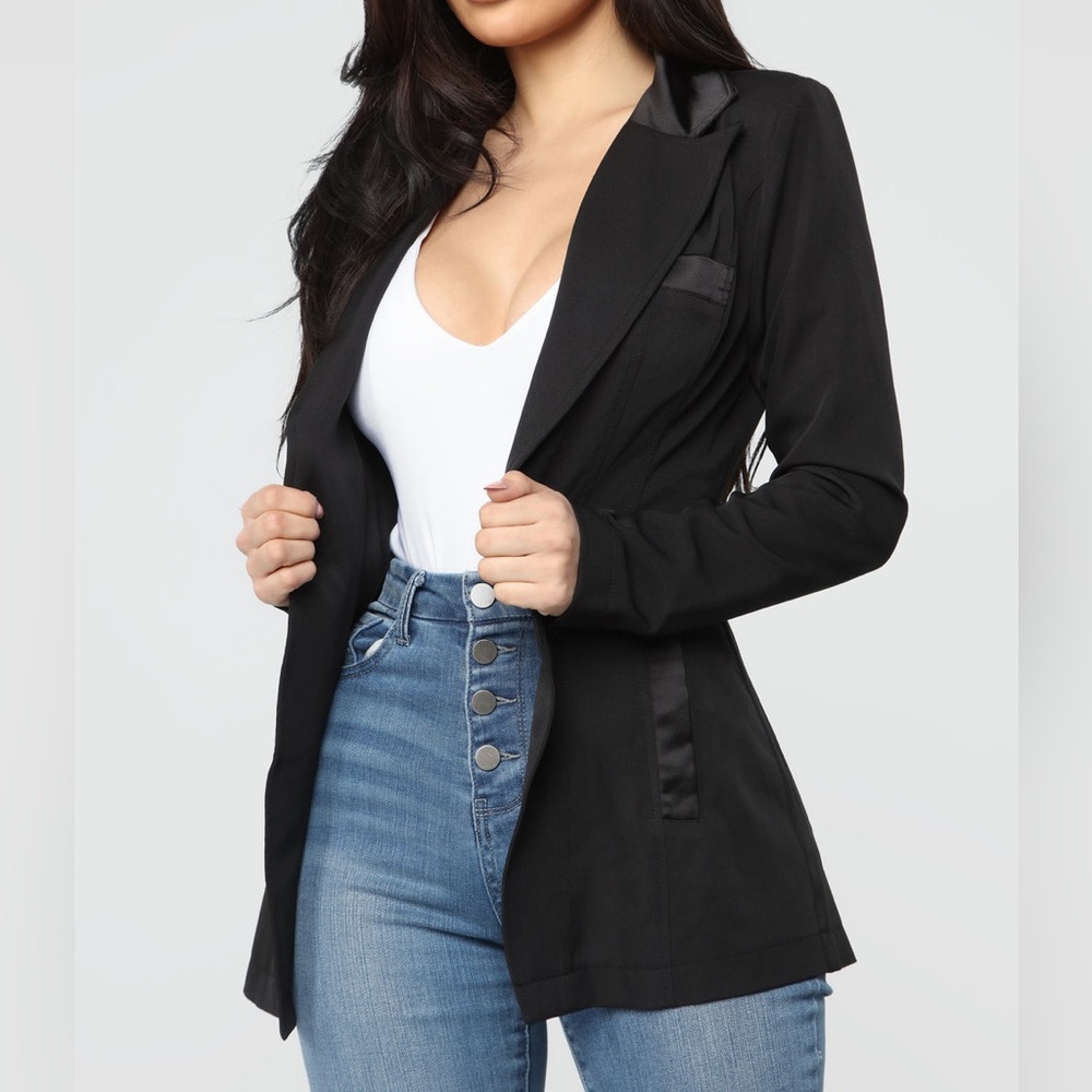 Elegant Black Women's Blazer Satin trim - Picture 3 of 7